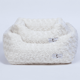 Rosebud Cream Bed (size: large)